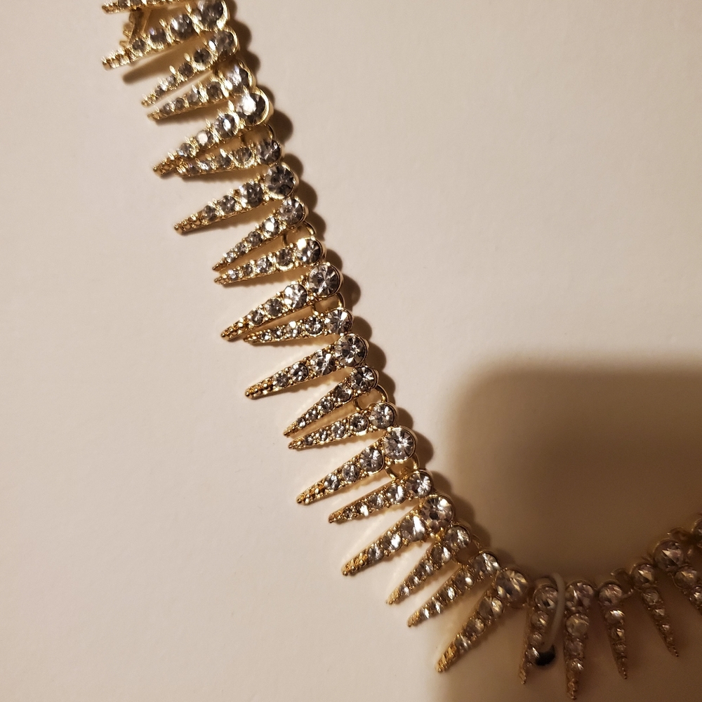 Express Necklace - Picture 2 of 5